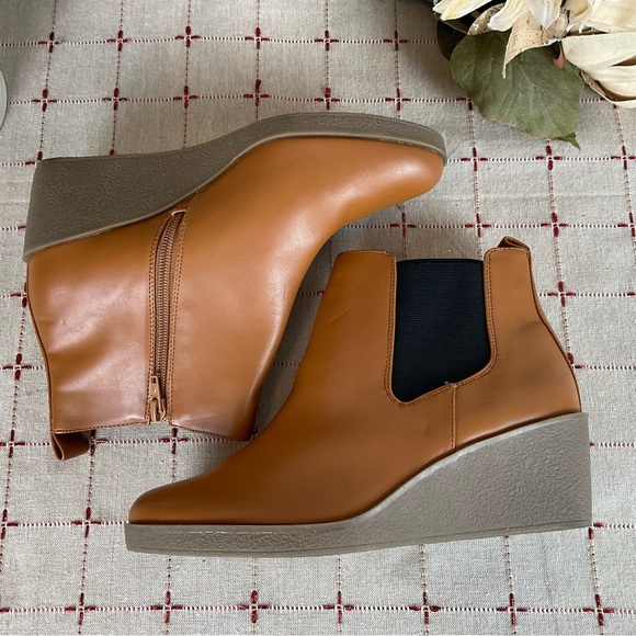 Aerosoles “Brandi” Wedge Bootie Sz 7.5 Brown Faux Leather Ankle Boots Comfy Boot - Picture 5 of 8
